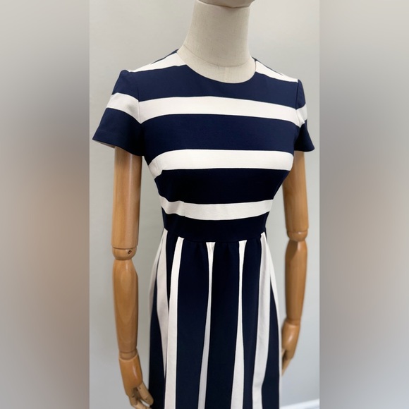 Eliza J Navy and Cream Striped Dress Size 2 Polyester Spandex Rayon - Picture 2 of 12